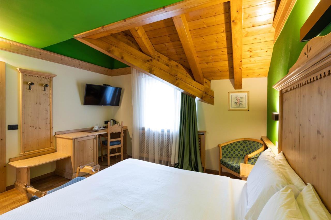 Hotel Medil Campitello di Fassa Ngoại thất bức ảnh